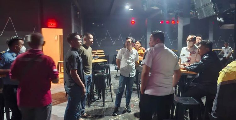Komisi I DPRD Kota Jambi Minta Andrew’s Party Mart Tunda Operasional, Izin Klub Malam Disorot