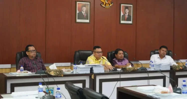 Banggar DPRD Kota Jambi Bahas Perubahan APBD 2026, Kemas Faried Minta Program Berdampak Nyata